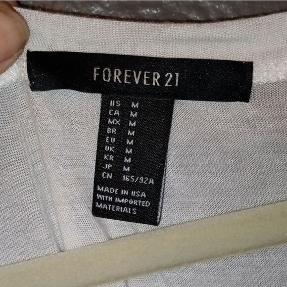 Frida tee w/cutoff sleeves- Great Vintage Tee!!! - Picture 3 of 4